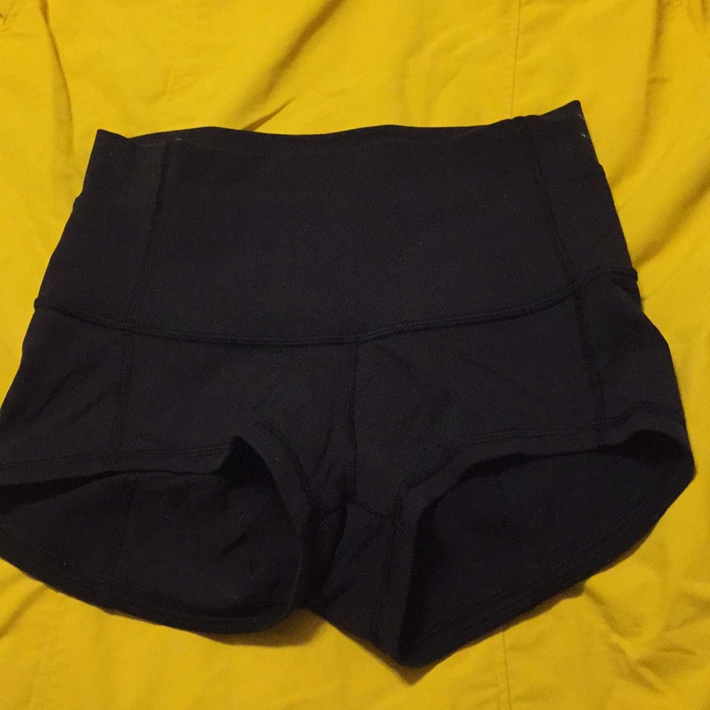 Lululemon 2.5 inch shorts